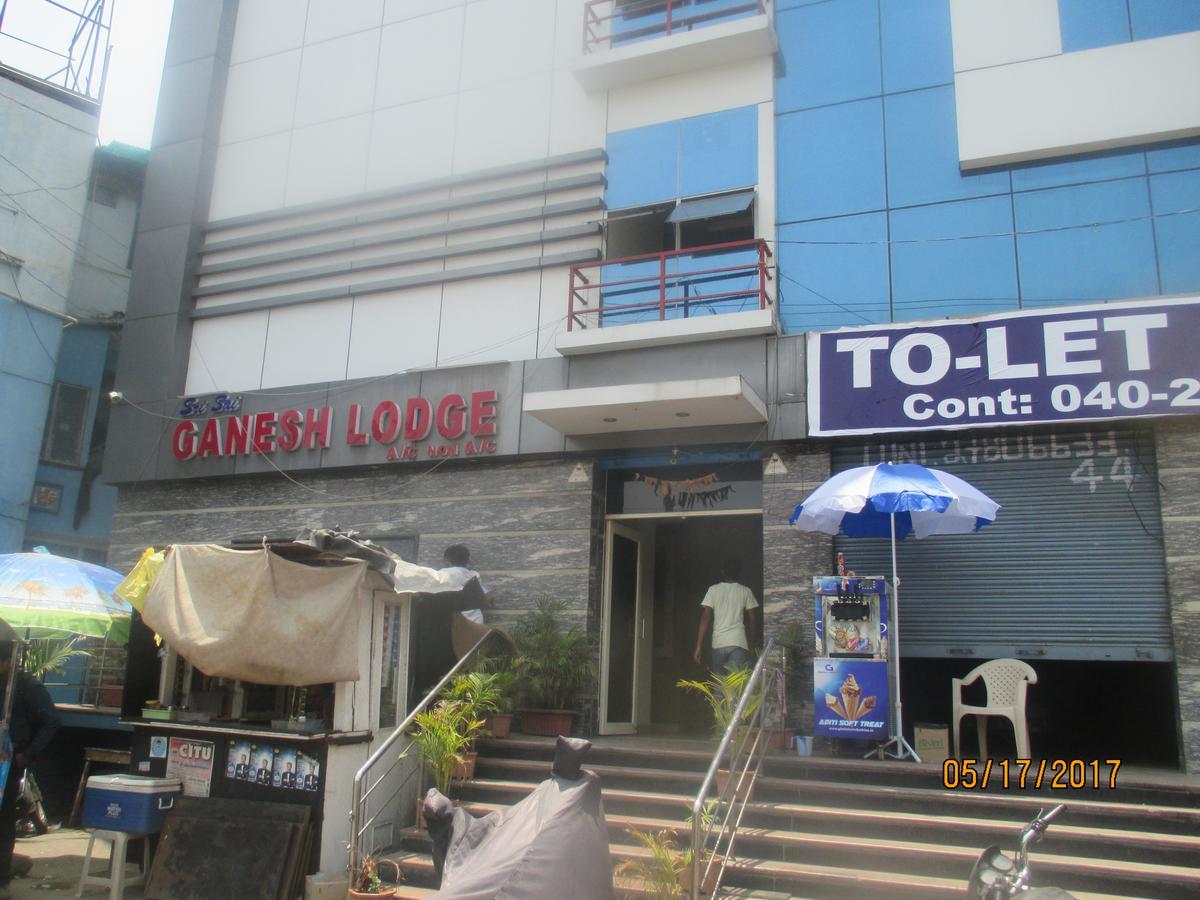 Sri Sai Ganesh Lodge Hyderabad Esterno foto