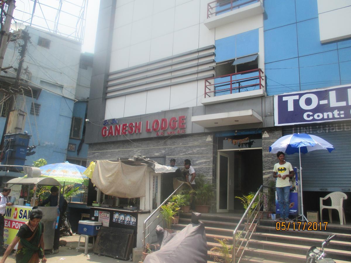 Sri Sai Ganesh Lodge Hyderabad Esterno foto