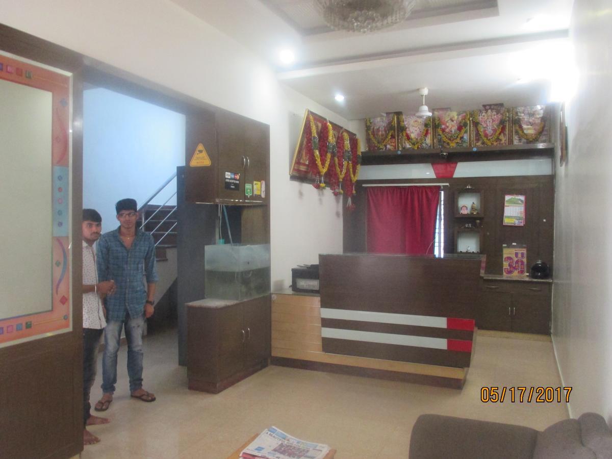 Sri Sai Ganesh Lodge Hyderabad Esterno foto